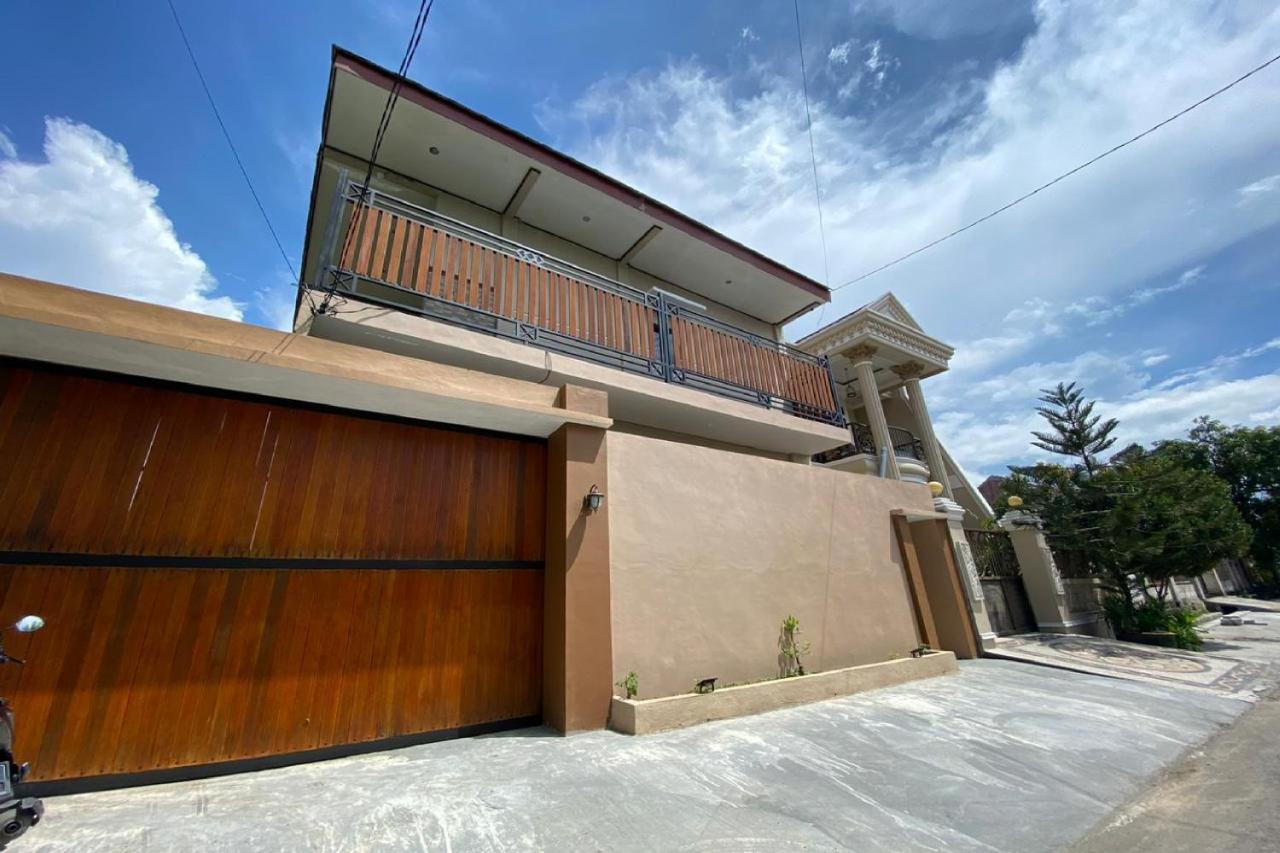 Reddoorz Near Mojokerto Train Station Hotel Екстериор снимка