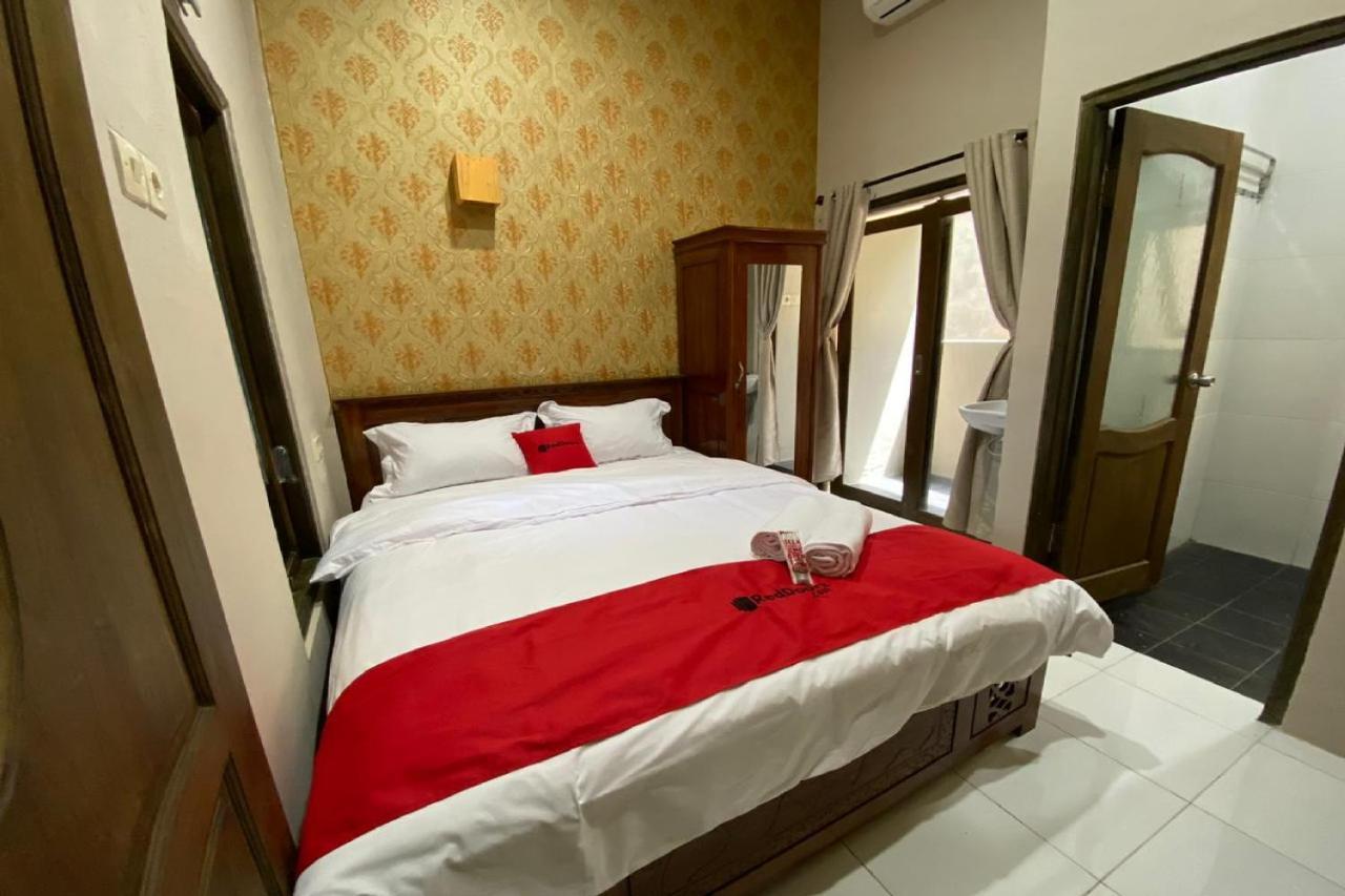 Reddoorz Near Mojokerto Train Station Hotel Екстериор снимка